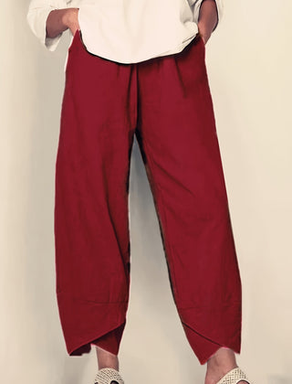 Kaeli trousers side pocket detail