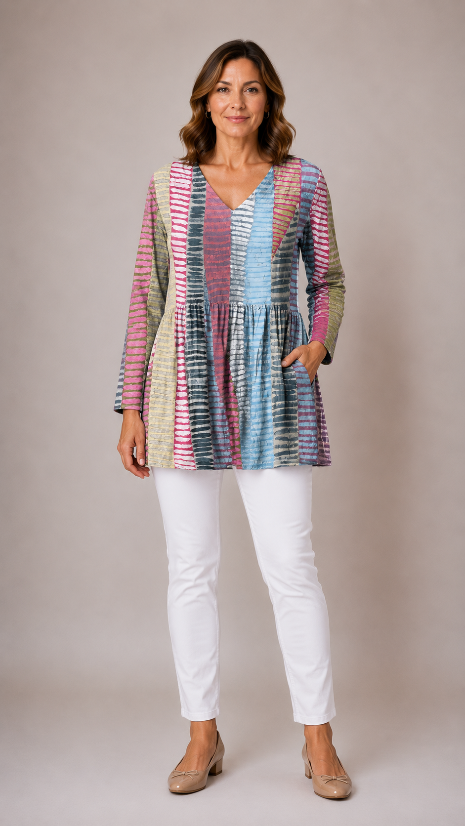 Margo long blouse with V-neck in multicolour print, front view