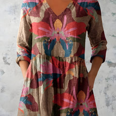 Cassidy printed long blouse with V-neckline and long sleeves