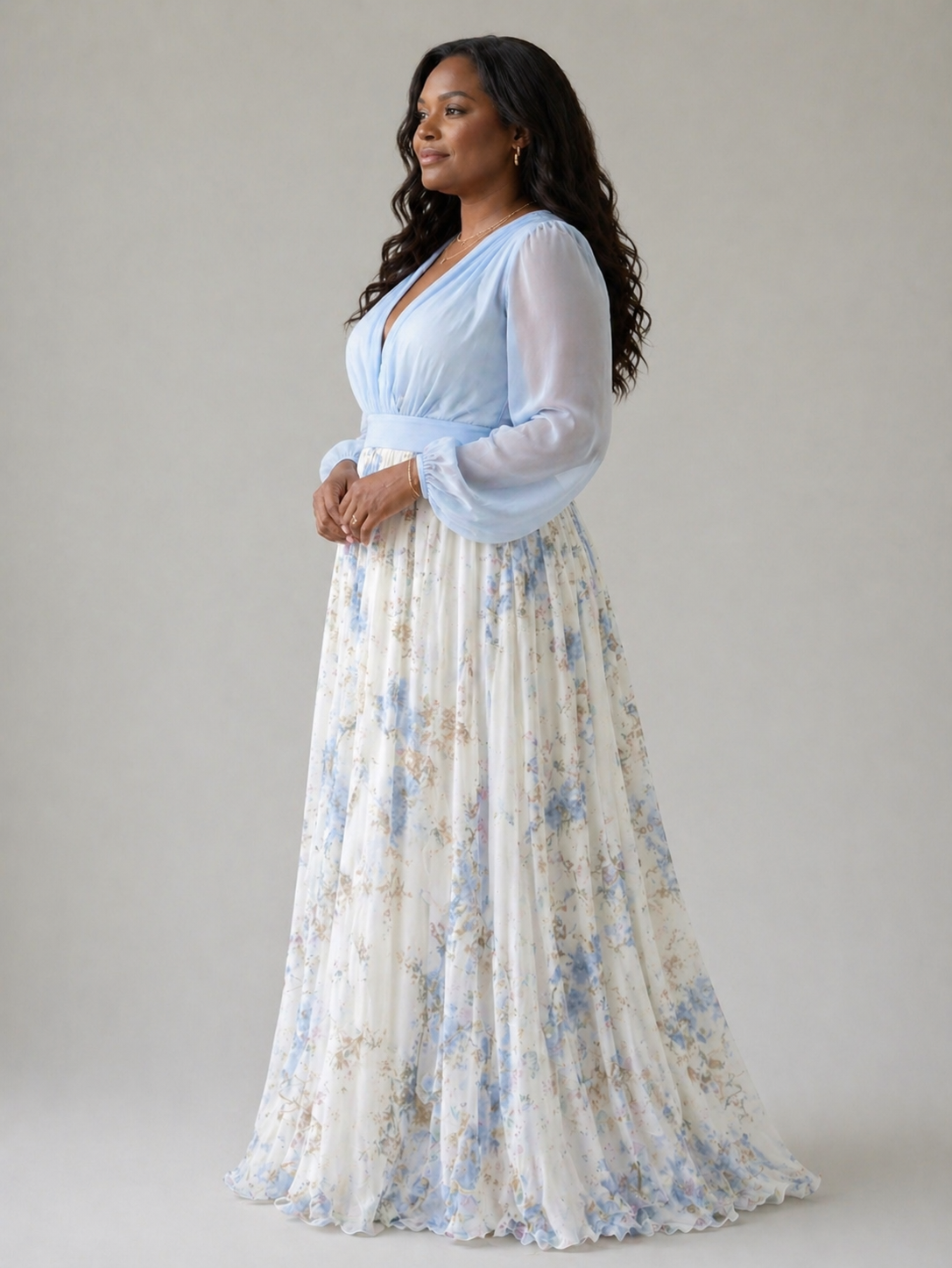 Peniel Maxi Dress in Elegant Floral Print