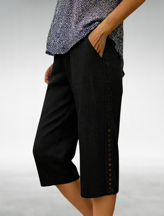 Mallory shorts side pocket detail