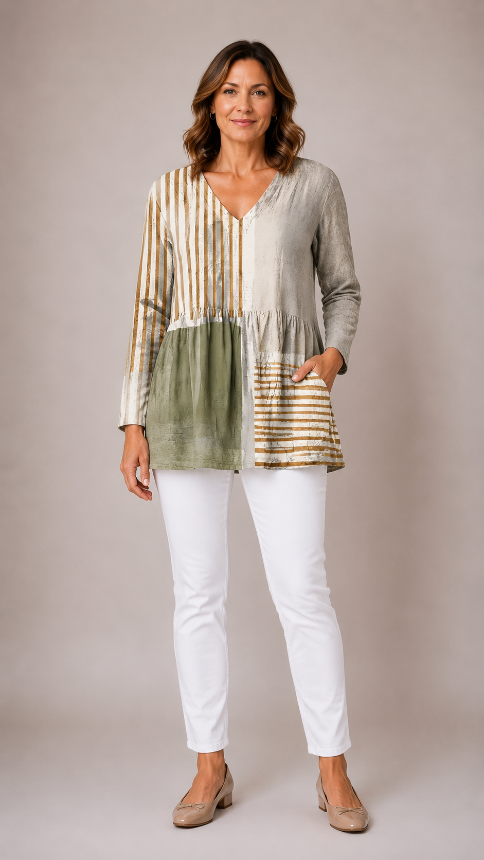 Natalie long blouse with V-neck in multicolour print, front view