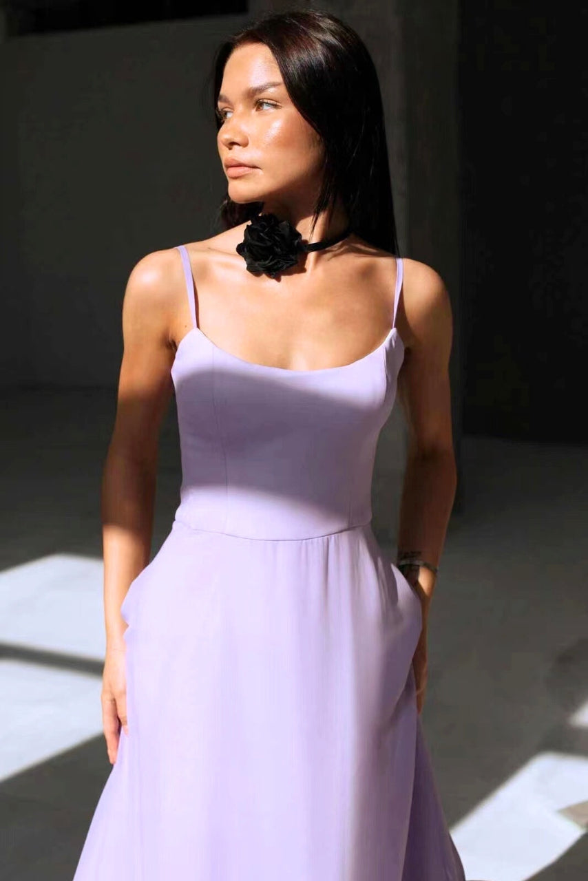 Neckline detail