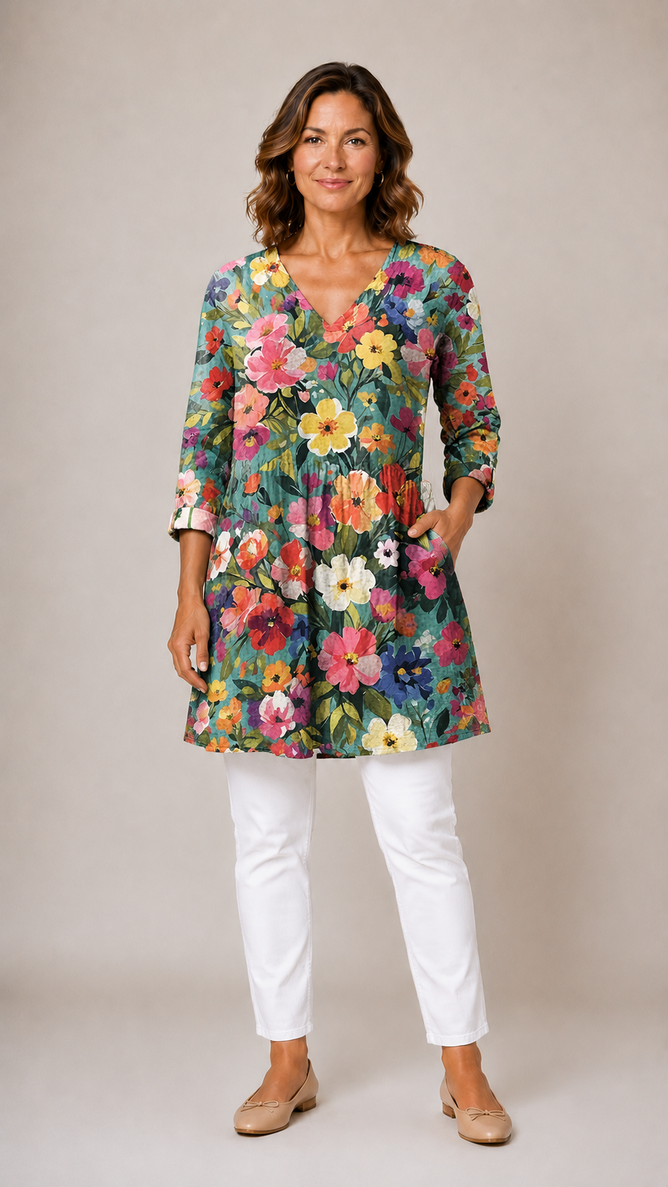 Angel long blouse with V-neck in multicolour print, front view