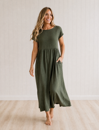 Cressida Flowing Midi Dress with Timeless Elegance