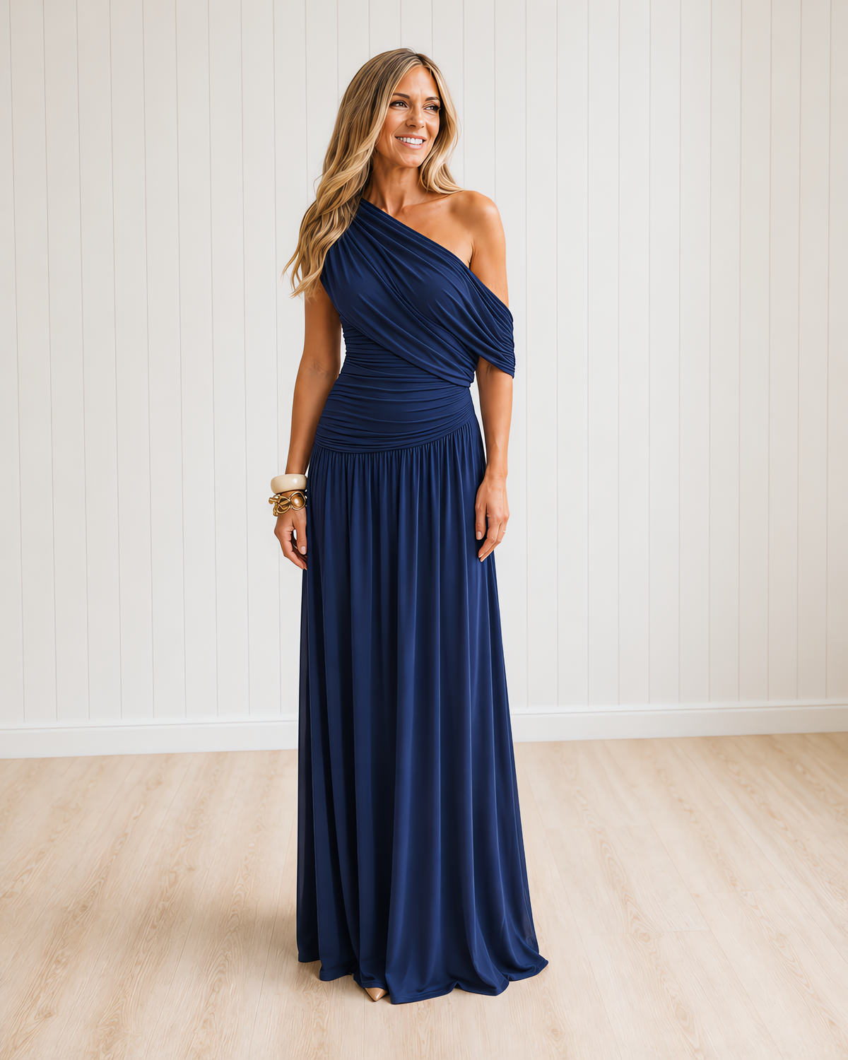 MF_roxanne-navyblue_blond_studio_voor_4x5_v9
