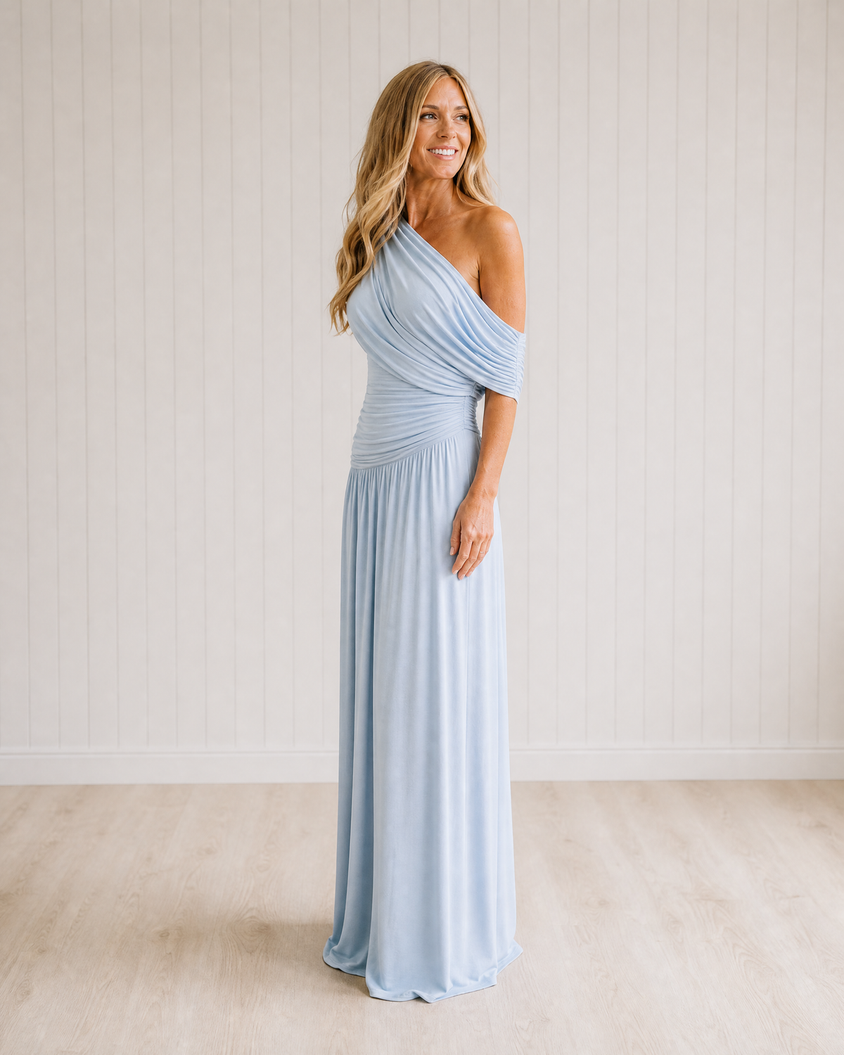 MF_roxanne-skyblue_blond_studio_zij_4x5_v10