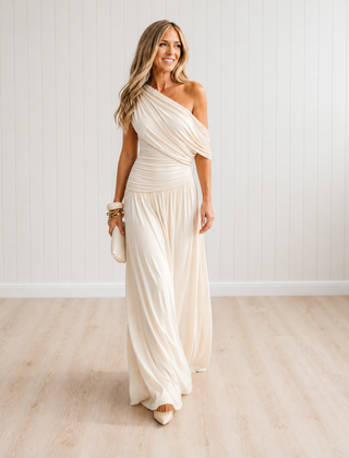 MF_roxanne-white_blond_studio_lopend_4x5_v9