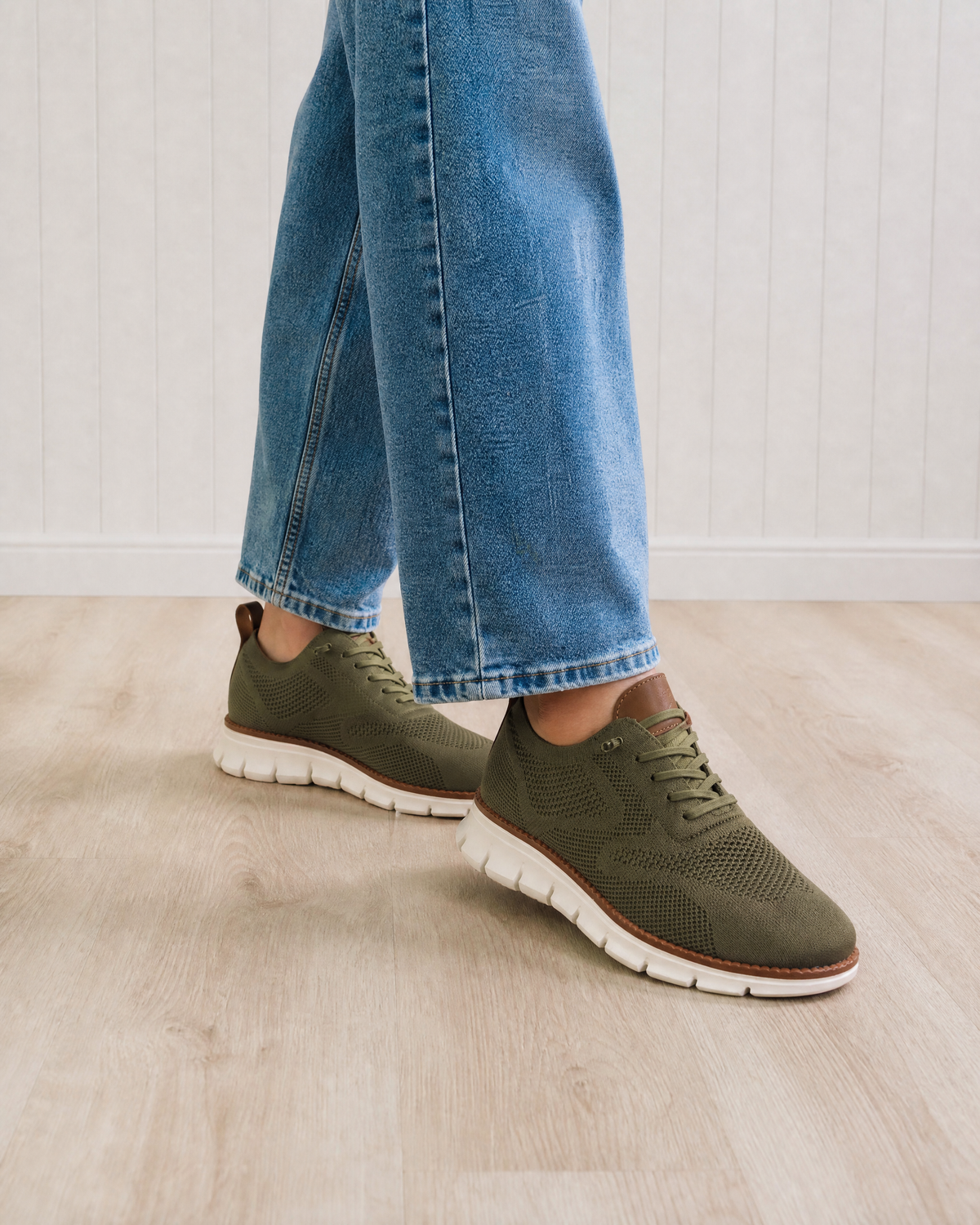 Willow Orthopedic Walking Shoes