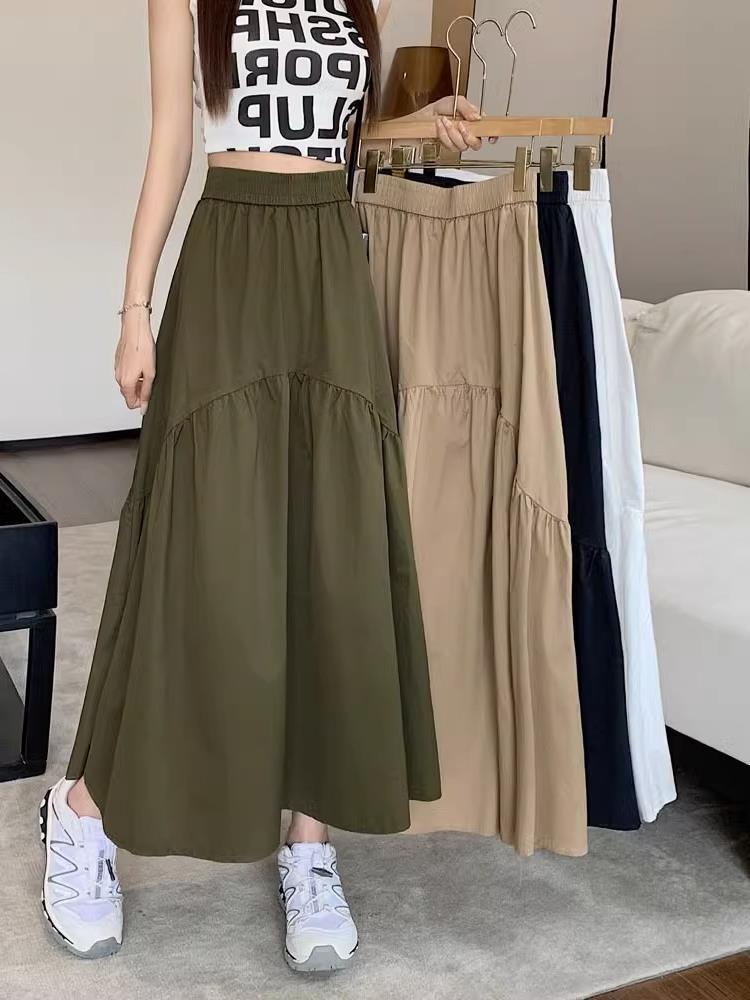 Marjolaine long skirt showing the soft drape