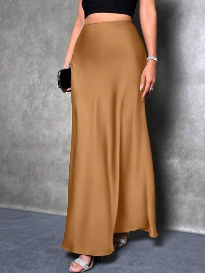 Satin skirt in an alternate colourway