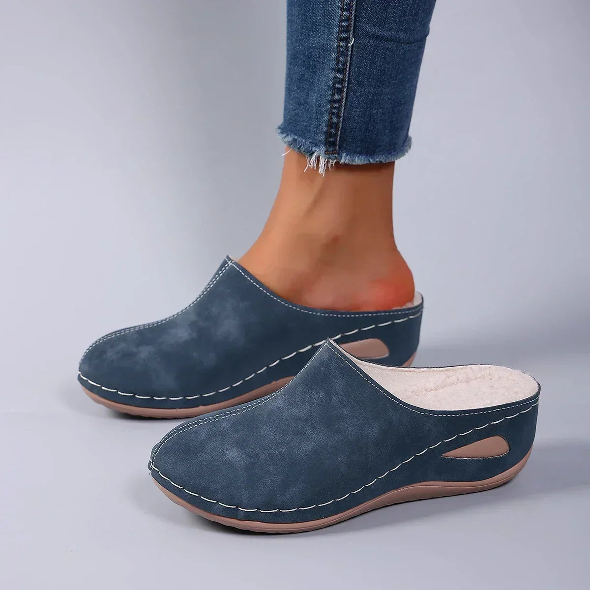Freya Warm Orthopedic Slippers, lining detail