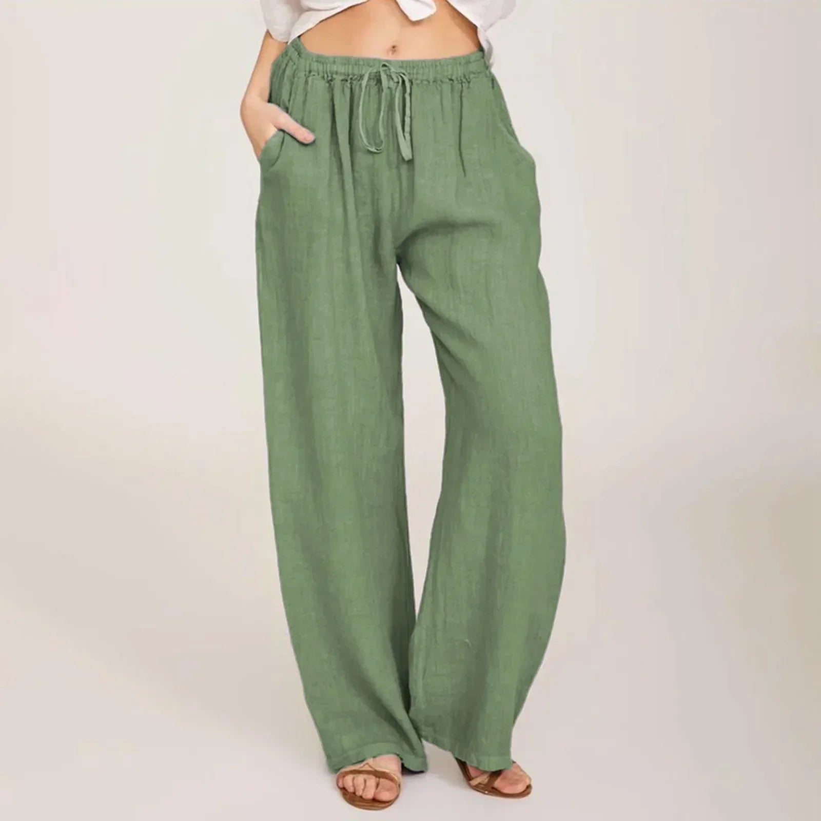 Rowyn pants wide pocket detail