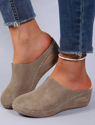 Freya Warm Orthopedic Slippers, sole detail