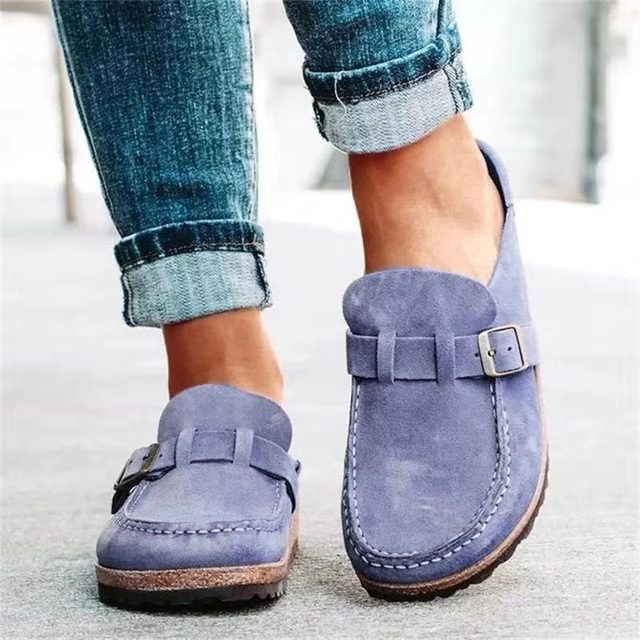 Alessia slip-on loafers in purple