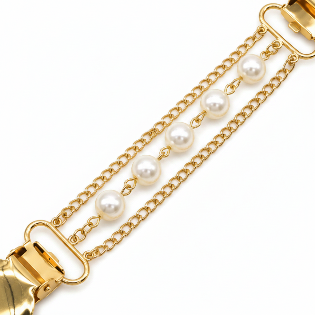 Winnie Pearl Sweater Clip, Gold Chain, close up