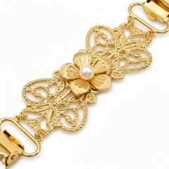 Winnie Pearl Sweater Clip, Gold Filigree Flower, close up