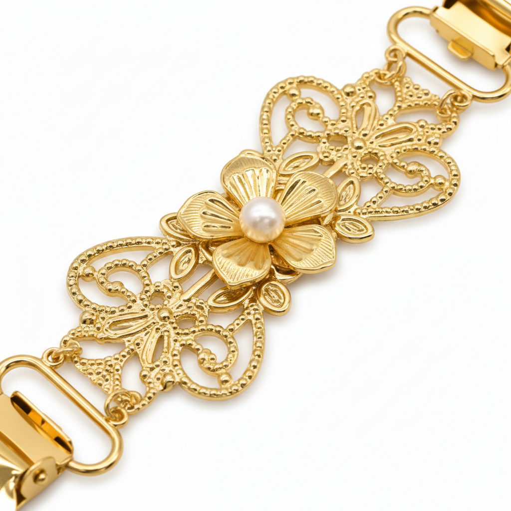 Winnie Pearl Sweater Clip, Gold Filigree Flower, close up